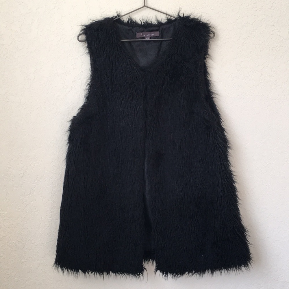 Black faux fur vest